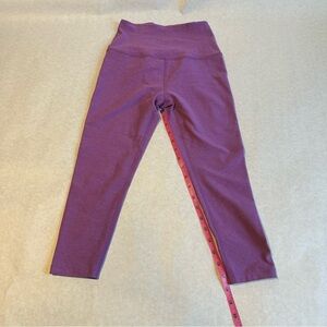 Beyond Yoga Spacedye size S purple leggings